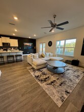 10 Oak Tree Ln in Freeport, FL - Building Photo - Building Photo