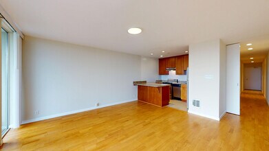 653 Kansas St in San Francisco, CA - Building Photo - Building Photo