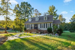 608 Cashmere Ct in Sanford, NC - Building Photo