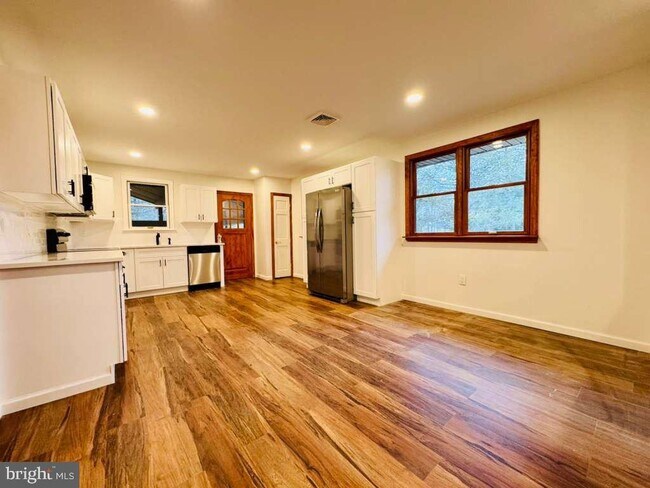 305 Kresson Rd in Voorhees Township, NJ - Building Photo - Building Photo