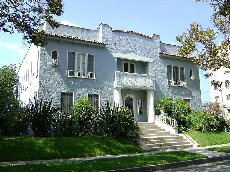 101 S Sycamore Ave in Los Angeles, CA - Building Photo