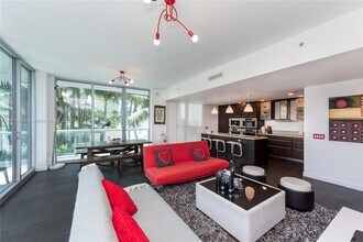 3801 Collins Ave in Miami, FL - Building Photo - Building Photo