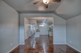 2733 Clifton Ter in Norman, OK - Building Photo - Building Photo