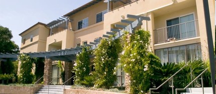 Oak Creek Senior Villas in Thousand Oaks, CA - Building Photo - Building Photo