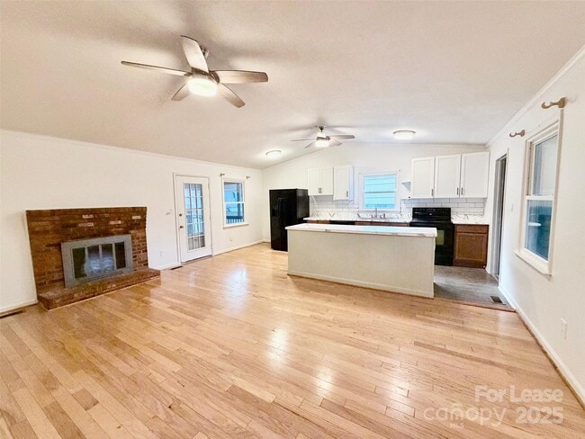 property at 115 Setter Ct