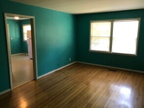 904 Bresslyn Rd in Nashville, TN - Building Photo - Building Photo