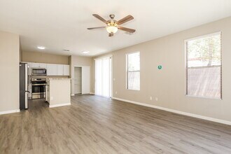 1225 S Mansard in Mesa, AZ - Foto de edificio - Building Photo