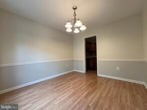 306 Cherry Ct in Herndon, VA - Building Photo - Building Photo