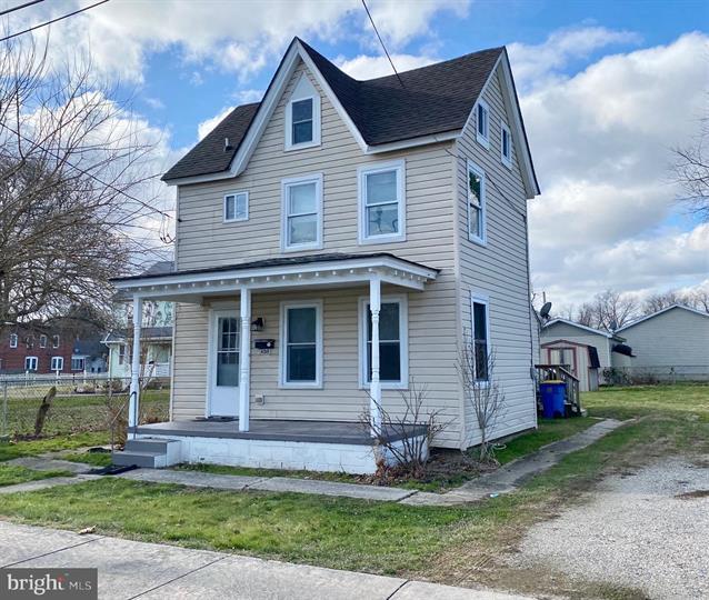 property at 400 West St