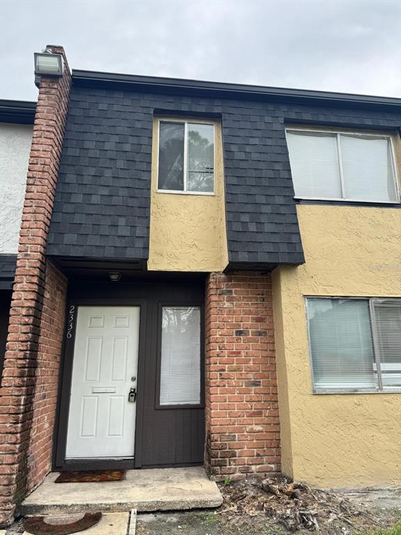 property at 2336 Huntington Green Ct