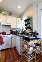 333 Harvard St, Unit 15 in Cambridge, MA - Foto de edificio - Building Photo