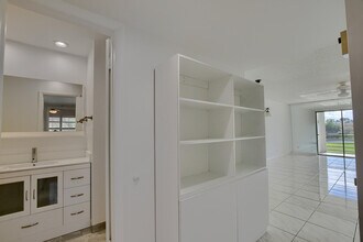224 Capri E in Delray Beach, FL - Building Photo - Building Photo