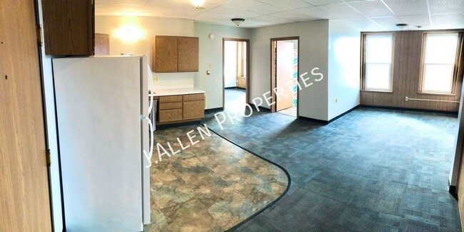 507 W Norfolk Ave in Norfolk, NE - Foto de edificio - Building Photo