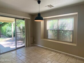 4018 E Tether Trail in Phoenix, AZ - Building Photo - Building Photo