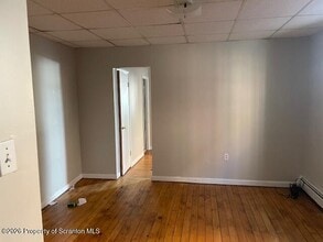 517 Cedar Ave in Scranton, PA - Building Photo - Building Photo