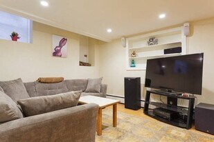 75 Park St, Unit B in Brookline, MA - Building Photo