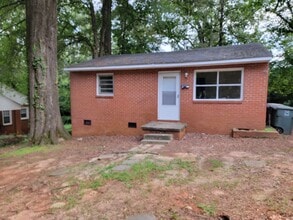 1817 Grove in Greensboro, NC - Building Photo - Building Photo