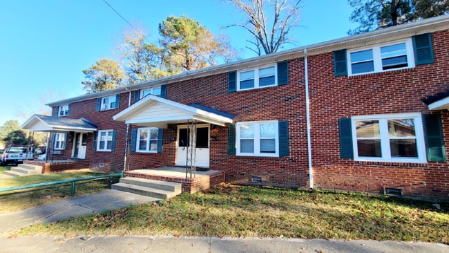 2604 Wayside Dr in Richmond, VA - Foto de edificio - Building Photo