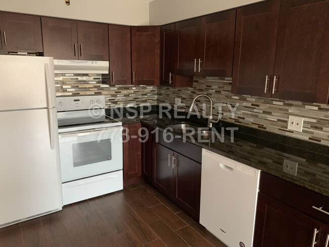 1004 S River Rd, Unit 304