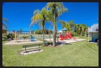 2008 Royal Bay Blvd in Kissimmee, FL - Building Photo - Building Photo
