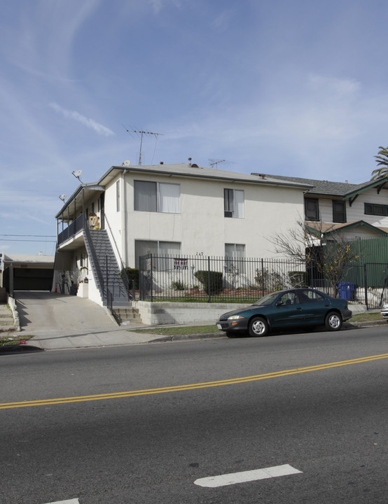 147 N Rampart Blvd in Los Angeles, CA - Building Photo