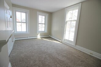 322 Hodgson St, Unit 3 in Oxford, PA - Building Photo - Building Photo