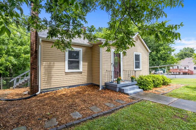 307 Church St in Belmont, NC - Building Photo - Building Photo