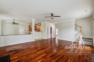 5421 Red Tip Ln in North Charleston, SC - Building Photo - Building Photo