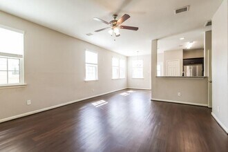 2714 Mesquite Ridge Dr in Houston, TX - Building Photo - Building Photo