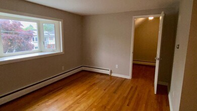92 Cottage Ave in Albany, NY - Building Photo - Building Photo