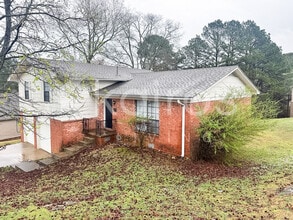 5721 Old Hickory Rd in Little Rock, AR - Building Photo - Building Photo