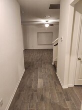 18413 Quiet Range Dr in Elgin, TX - Building Photo - Building Photo