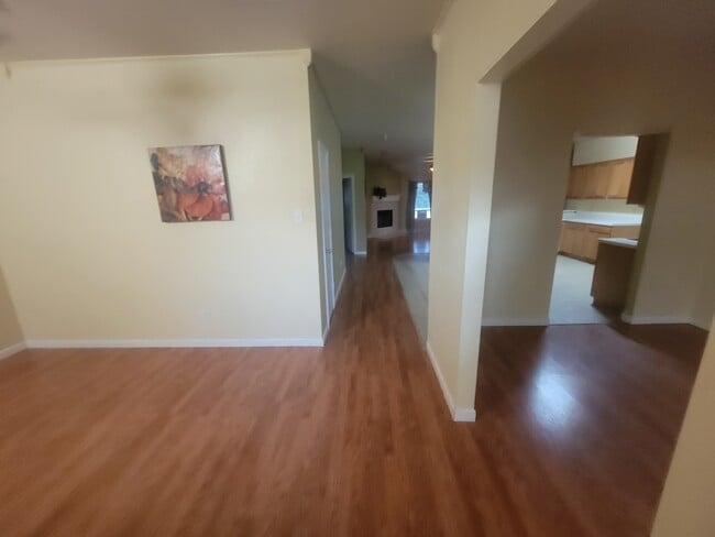 1716 Country Crest Ln in Mansfield, TX - Building Photo - Building Photo