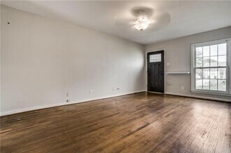 4726 Wateka Dr in Dallas, TX - Building Photo - Building Photo