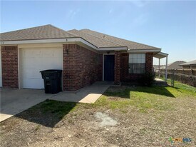 2602 Edgefield St in Killeen, TX - Building Photo