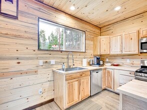 785 Warren Gulch Rd in Idaho Springs, CO - Building Photo - Building Photo