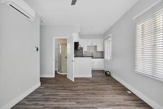 405 W 3rd St in Long Beach, CA - Building Photo - Building Photo