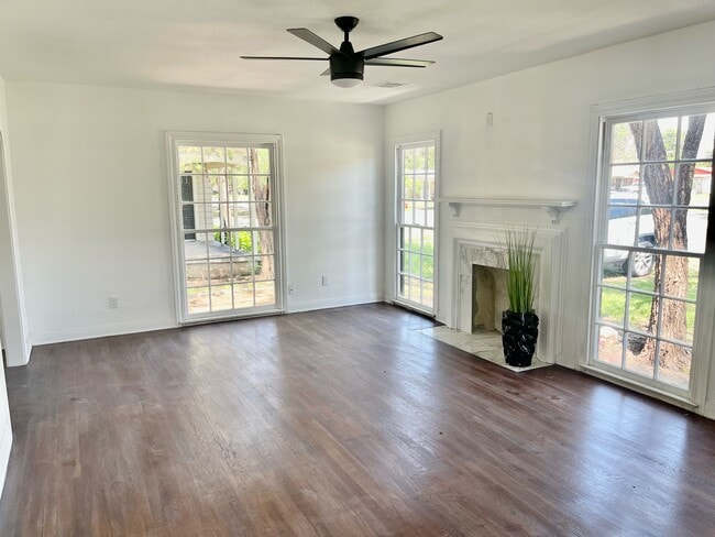 2221 21st St in Lubbock, TX - Building Photo - Building Photo