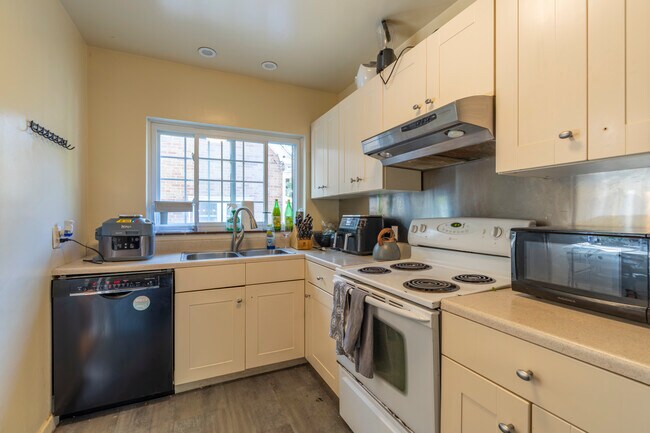 1532 Packard St in Ann Arbor, MI - Foto de edificio - Interior Photo