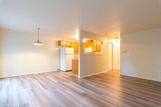 12709 SE Lydia Ct in Portland, OR - Building Photo - Building Photo