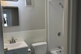 The Valerie in Wollaston, MA - Foto de edificio - Building Photo