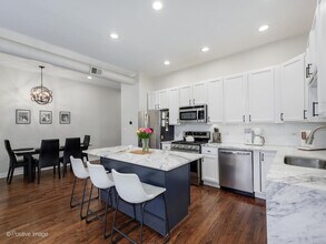 463 N Green St in Chicago, IL - Building Photo - Building Photo