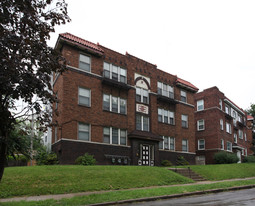 905 E 28th St Apartamentos