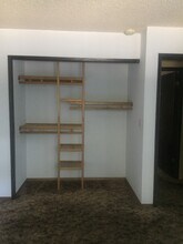 1301 3rd St SE, Unit 1301 in East Wenatchee, WA - Foto de edificio - Building Photo