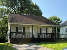 1224 Vermont Ave in Knoxville, TN - Building Photo