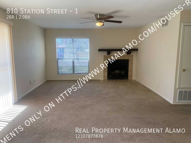 810 Station St, Unit 1 in Converse, TX - Building Photo - Building Photo