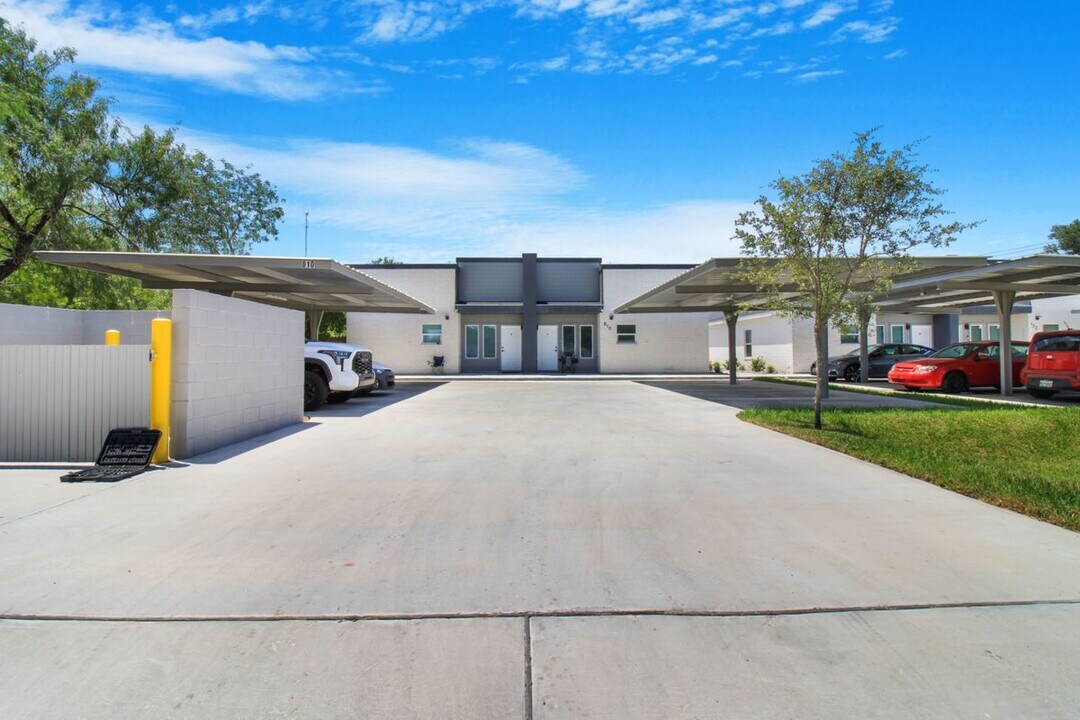 810 Athol St in Pharr, TX - Foto de edificio