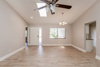 1637 E Sandpiper Trail in Casselberry, FL - Foto de edificio - Building Photo