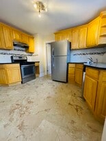180 Highland Ave, Unit #2 entire 2nF in Edison, NJ - Building Photo