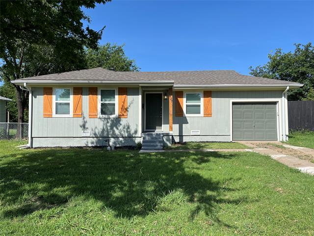 427 NE 38th St in Grand Prairie, TX - Building Photo